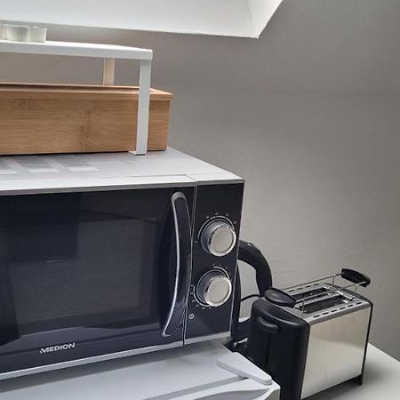 Berg Messe Dg 1Zi, K,D,B Parkplatz, W-Lan, Homeoffice Bergisch Gladbach Eksteriør billede
