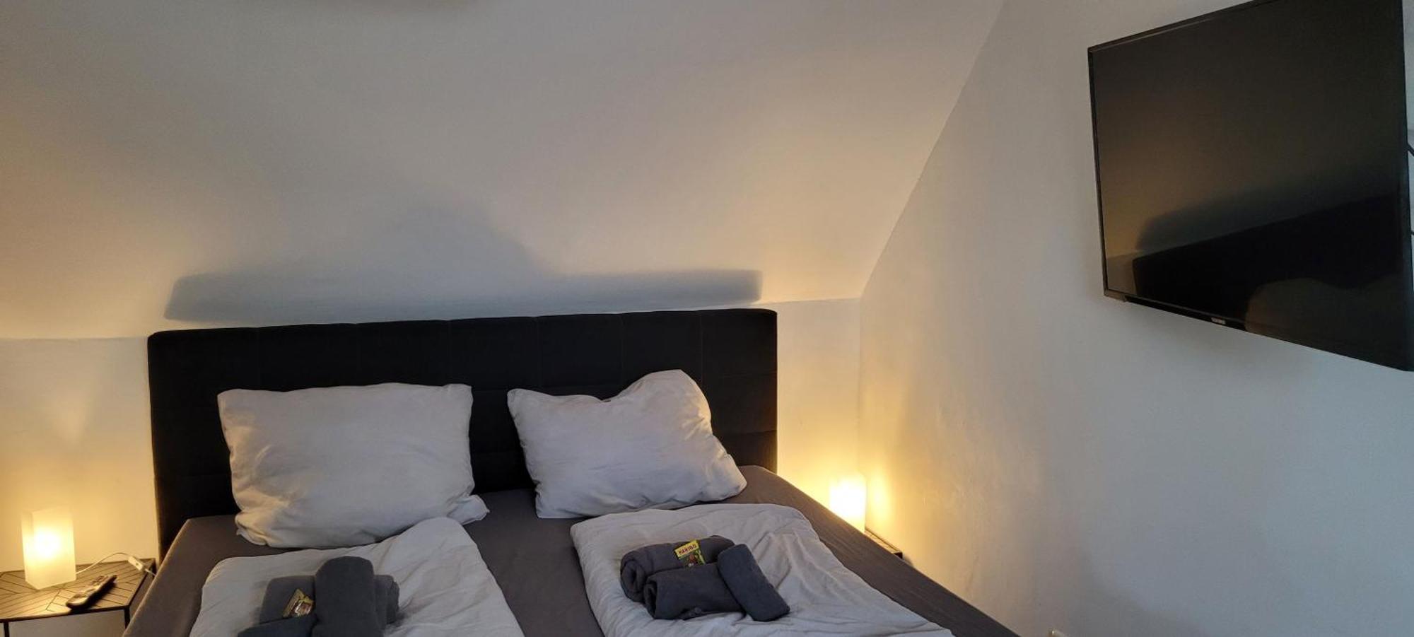 Berg Messe Dg 1Zi, K,D,B Parkplatz, W-Lan, Homeoffice Bergisch Gladbach Eksteriør billede